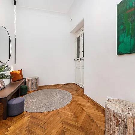 Spacious Two-bedroom In Old Town Appartamento Praga
