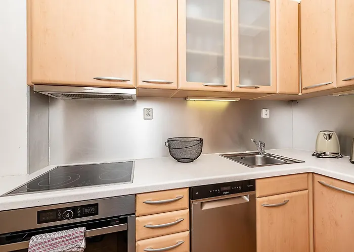 Spacious Two-bedroom In Old Town Apartament Praga
