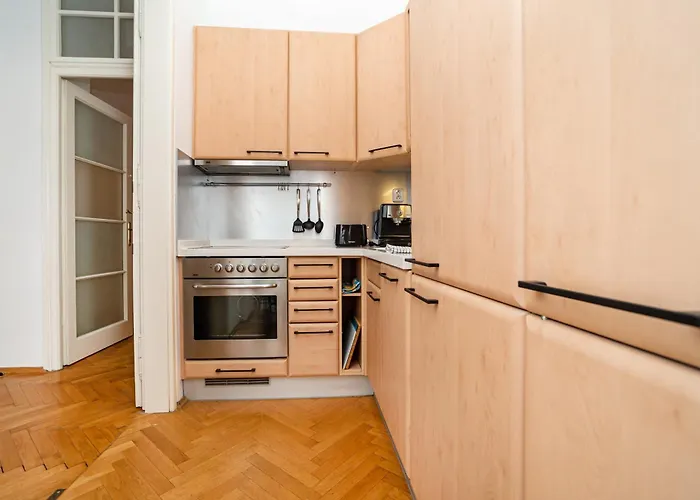 Apartament Spacious Two-bedroom In Old Town *