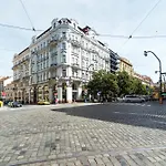 Spacious Two-bedroom In Old Town * Prága