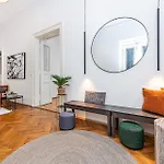 Spacious Two-bedroom In Old Town