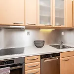 Spacious Two-bedroom In Old Town Apartman Prága