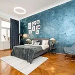 Apartman Spacious Two-bedroom In Old Town Prága