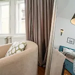 Spacious Two-bedroom In Old Town