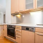Apartman Spacious Two-bedroom In Old Town