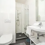 Spacious Two-bedroom In Old Town Apartman Prága